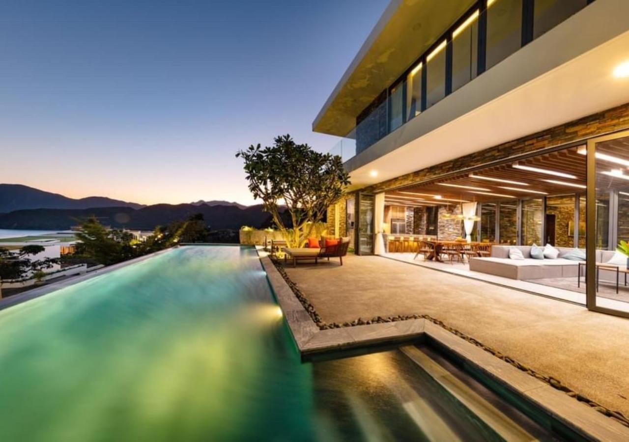 The Ocean Front Abogo Villa