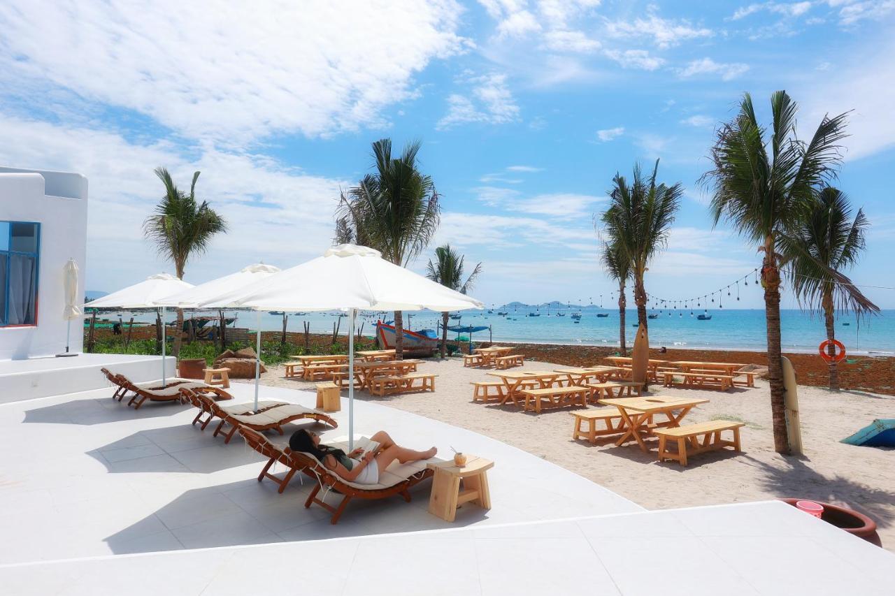 Khách sạn Isea By The Sea Vịnh Ninh Vân