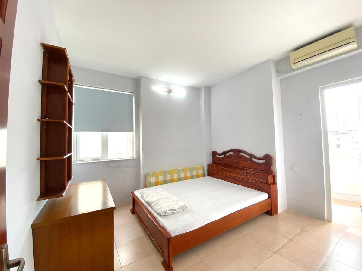 Apartment Khach San Sat Bien X