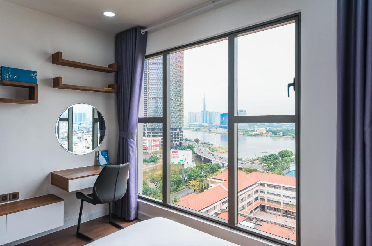 S Lux * Ho-Chi-Minh-Stadt