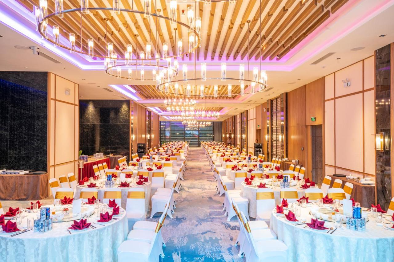 Grand Hyams -