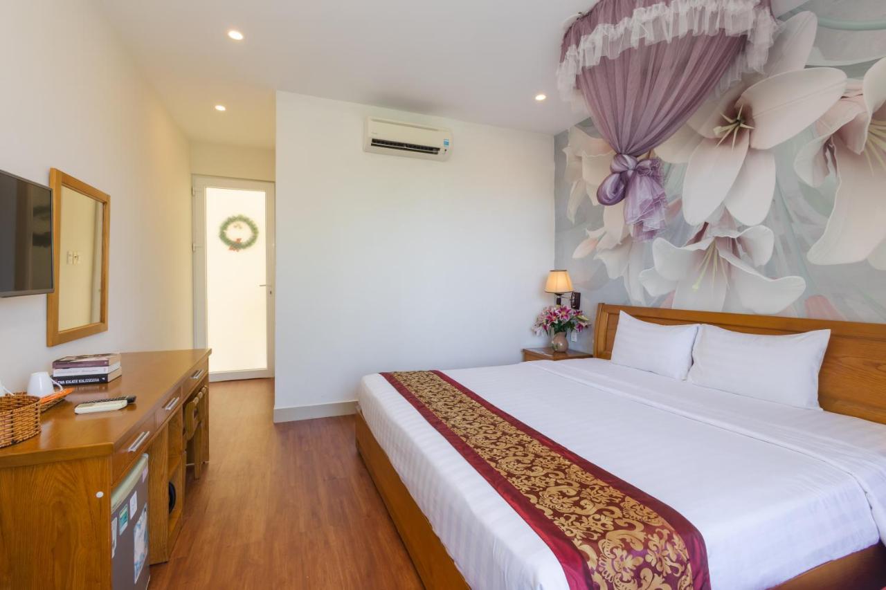 Resort T&t And 3*