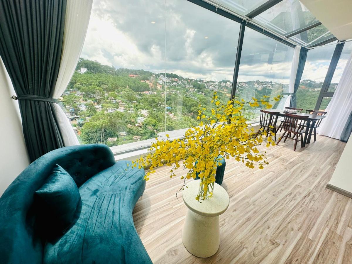 Hotel Memory - Valley View