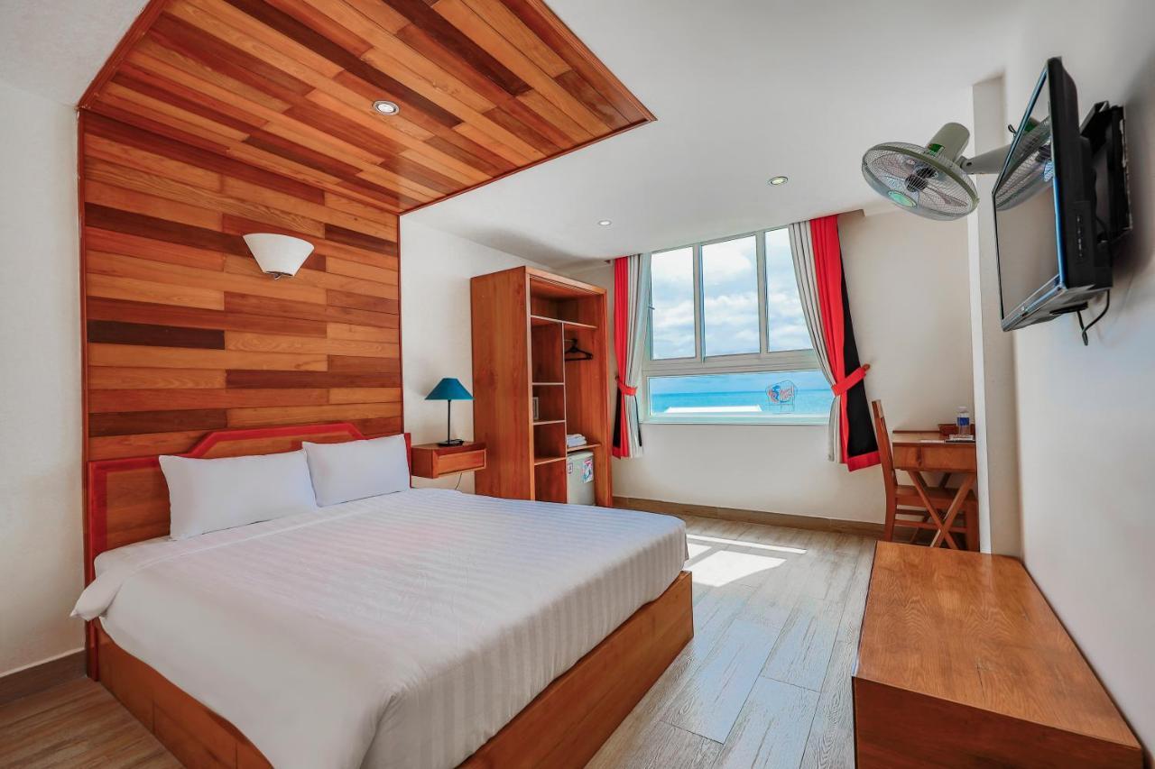 Light House Hotel 3*
