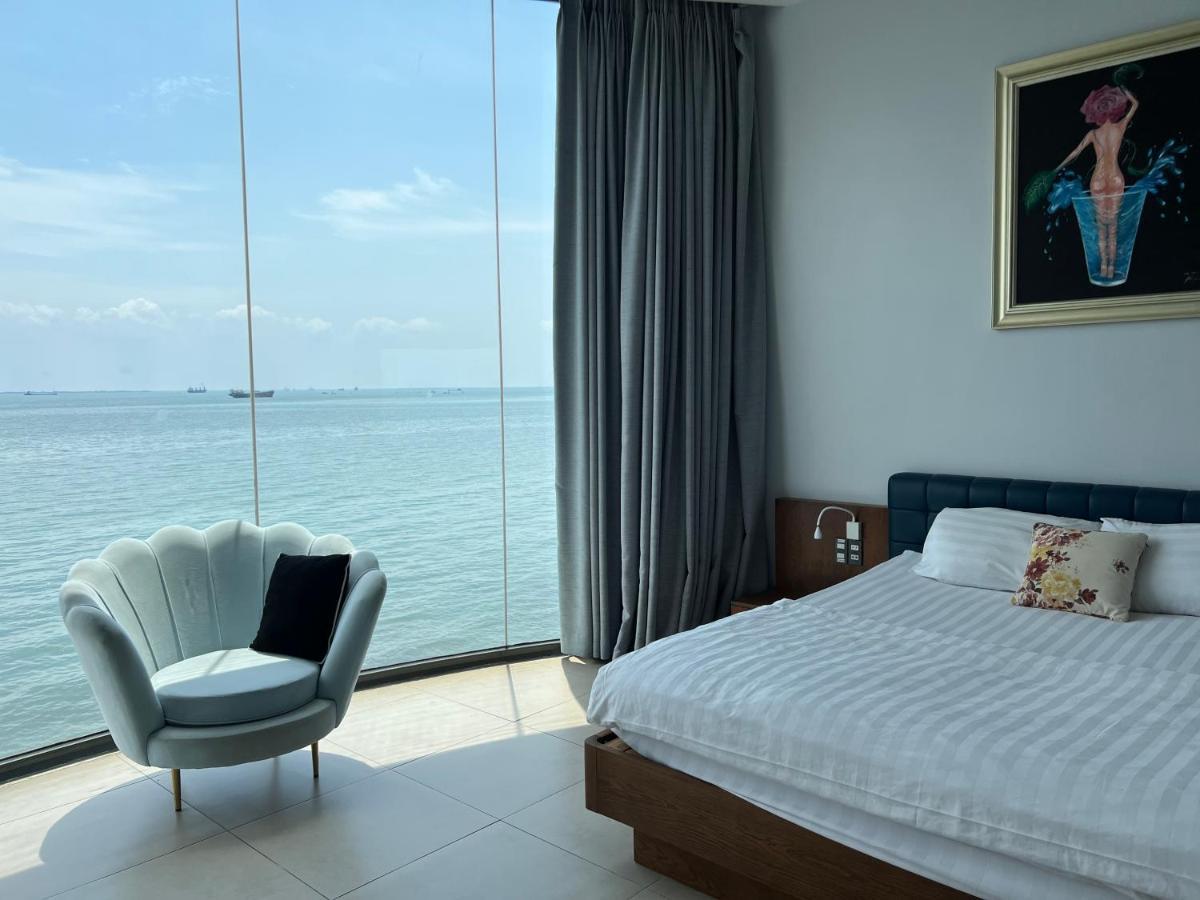 Nancy Tran Grand Strip 8 * Vung Tau