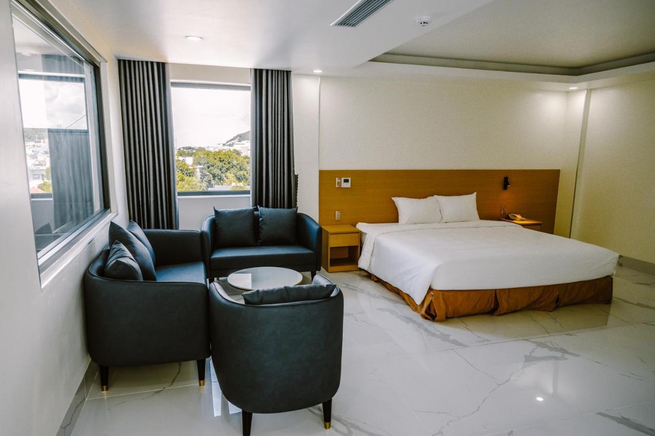 Sunrise Hotel