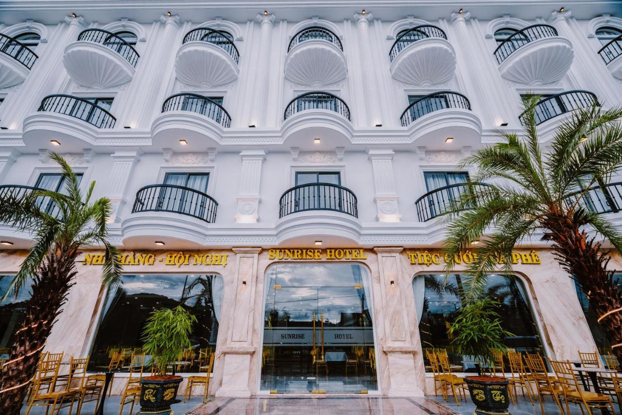 Sunrise Hotel