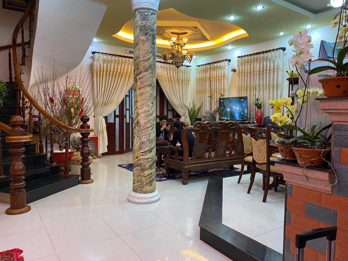 Nga Hoang Apartment