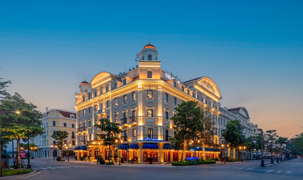 Grand Fleuve Boutique Hạ Long