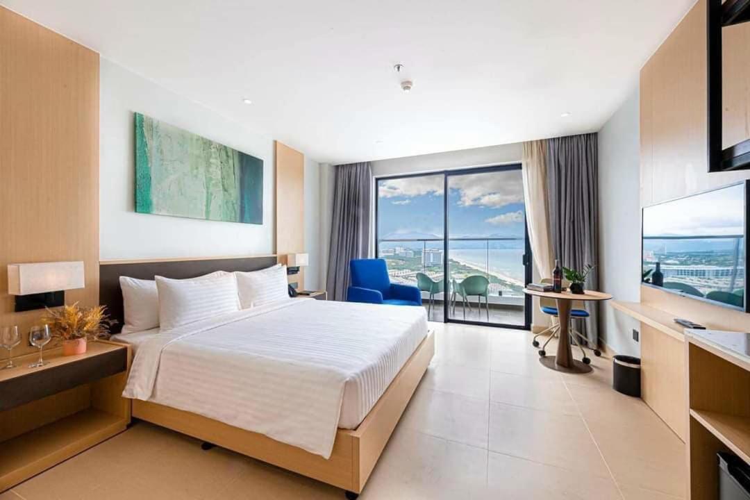 Resort Artra Resort- Near Airport *