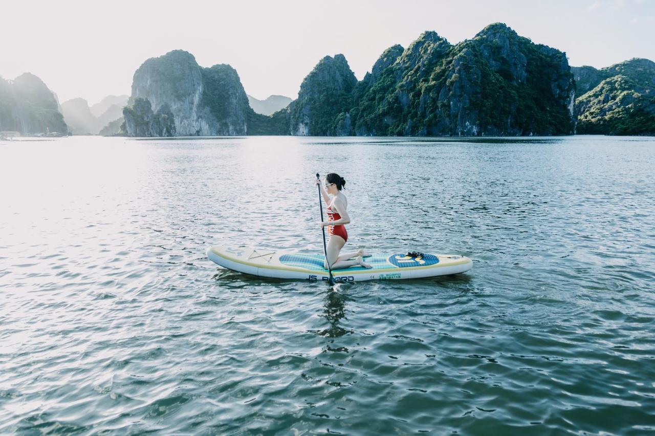 Homestay Lan Ha Floating Dong Khe Sau
