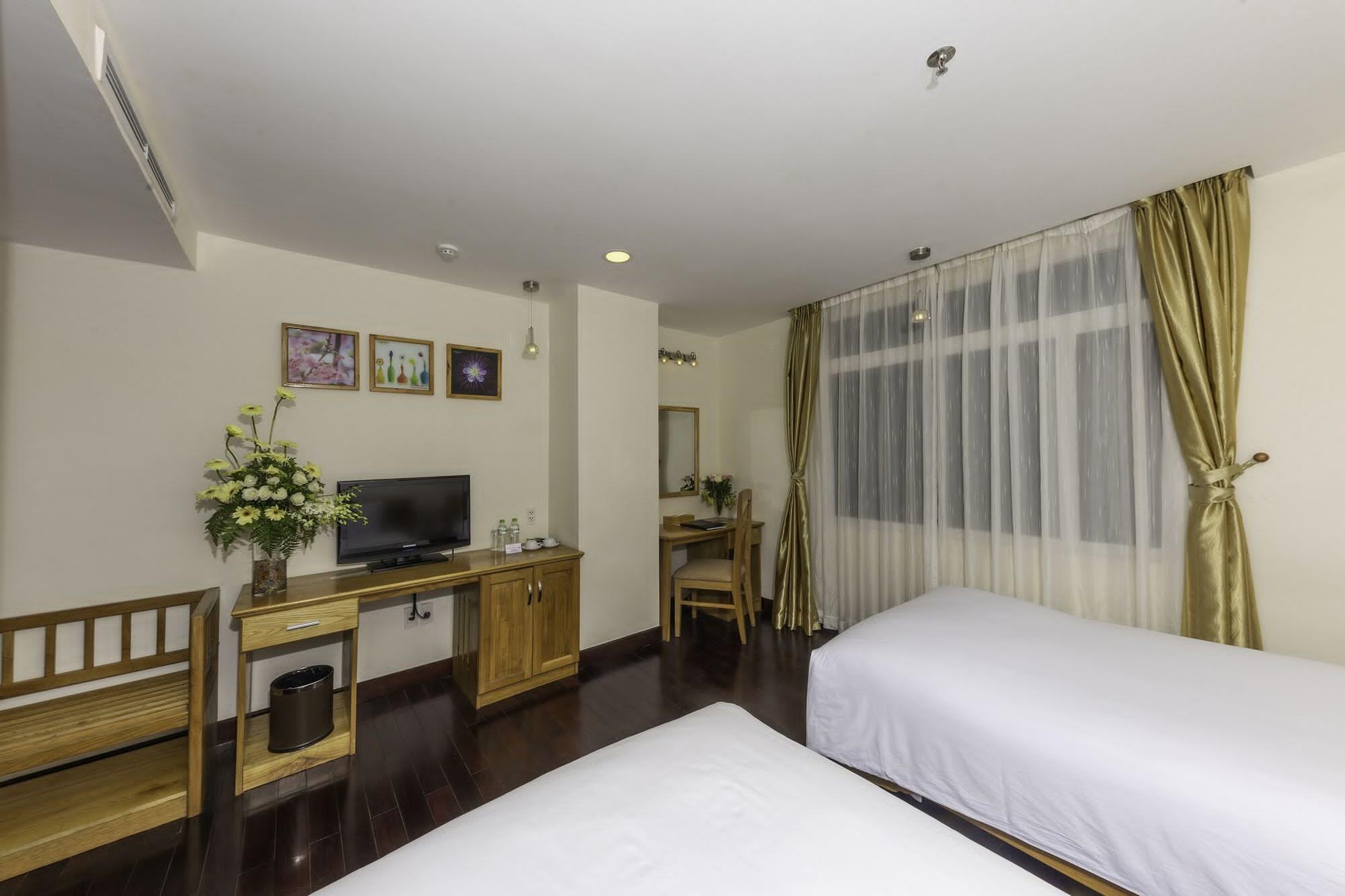 Romance Khách sạn Huế
