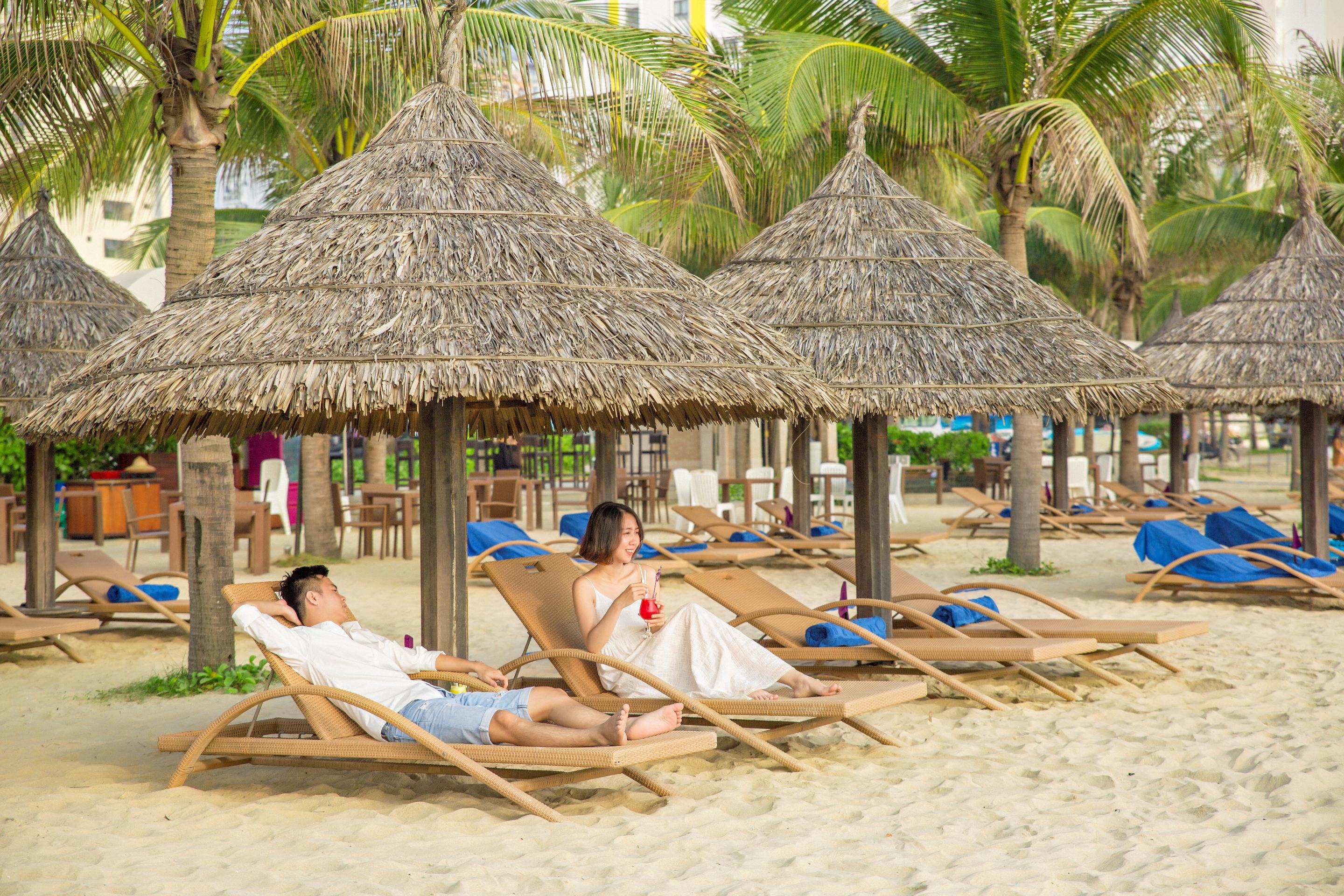 Holiday Beach Hotel Danang