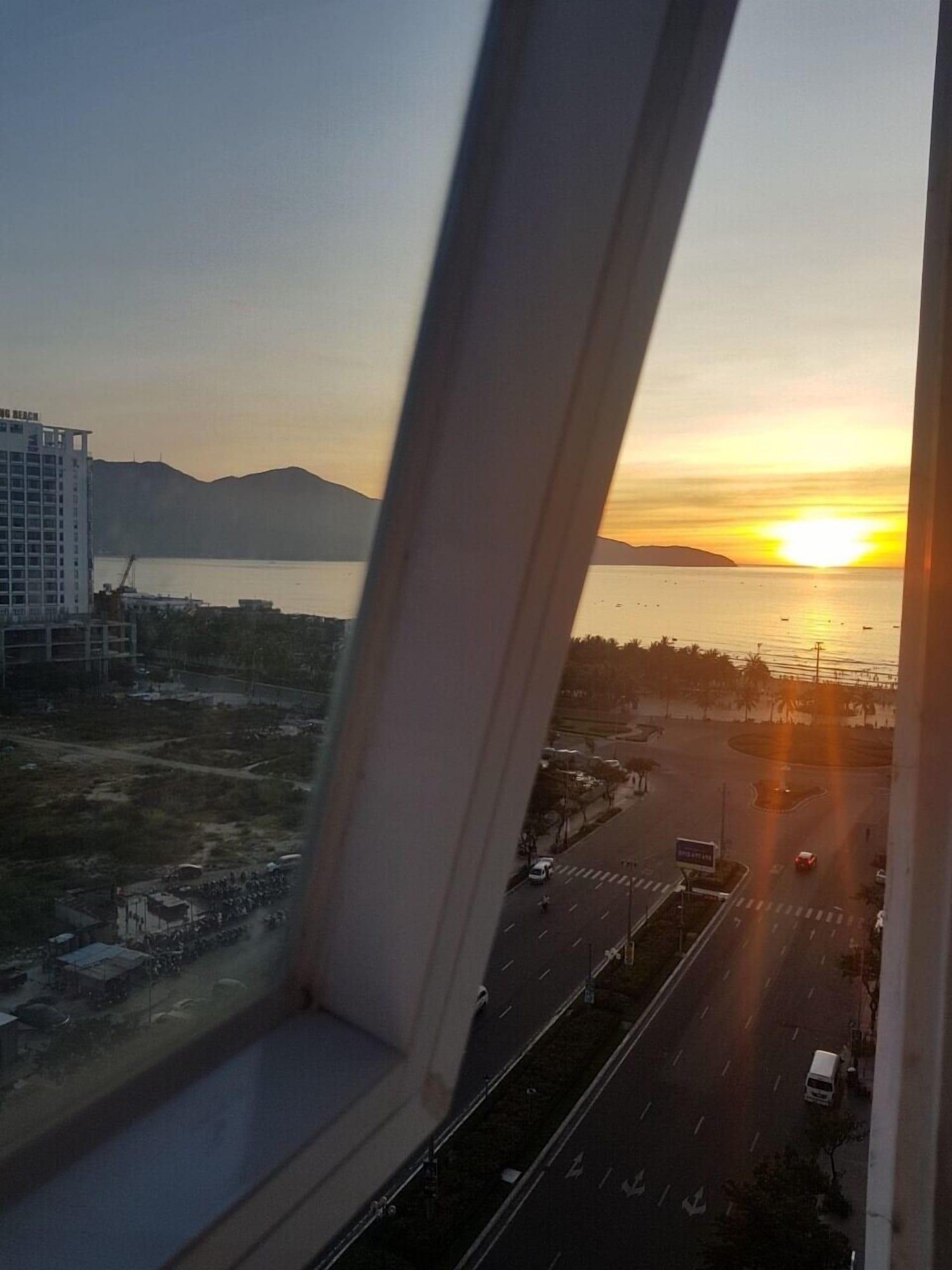 Royal Family Hotel 4*