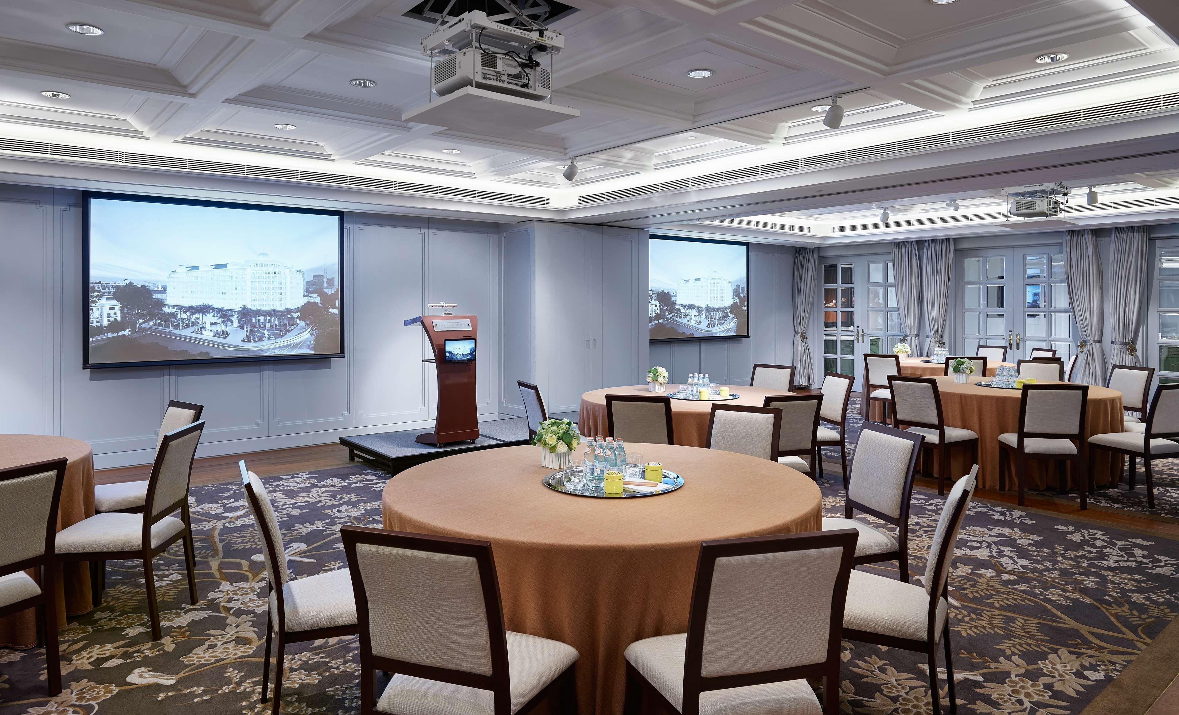 Park Hyatt Sài Gòn 5*