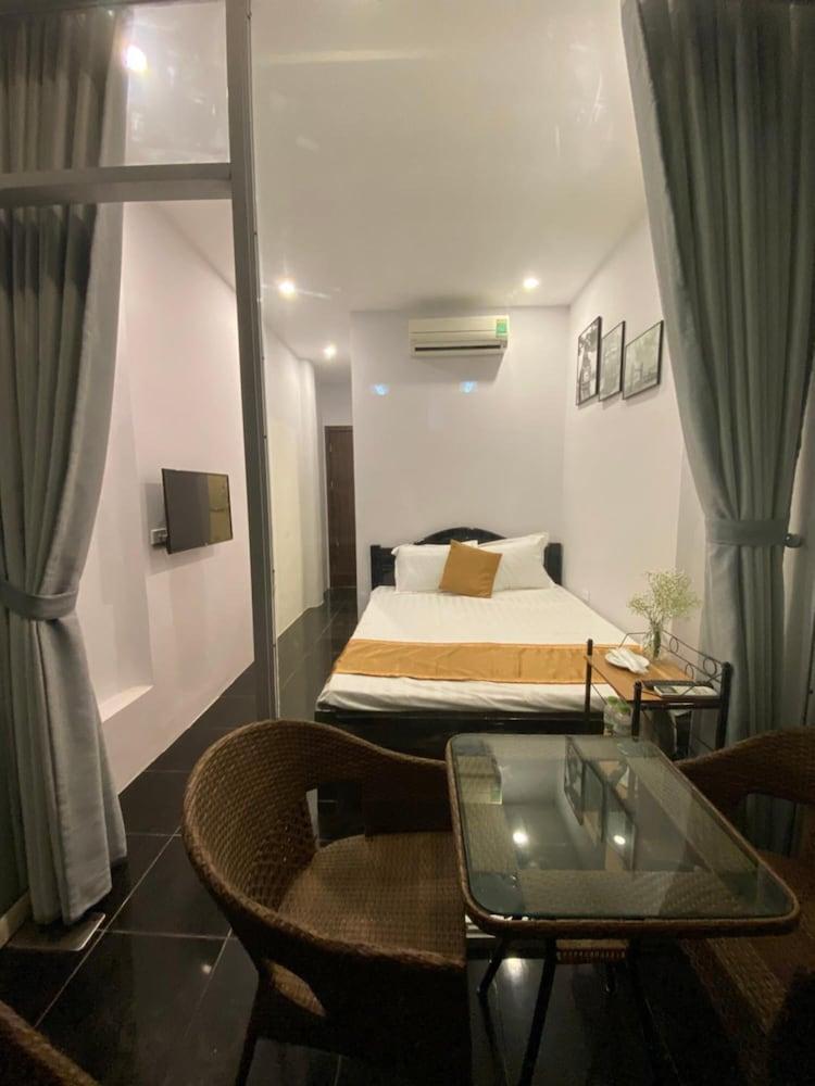 Thuc At 3Am - Hanoi Lotus Hostel *