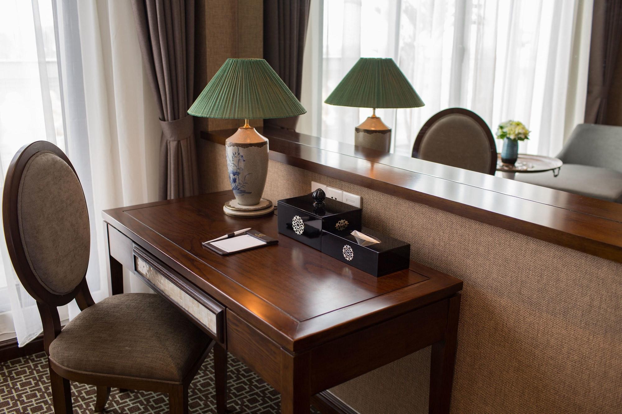 Hidden Charm & Hotel Ninh Binh