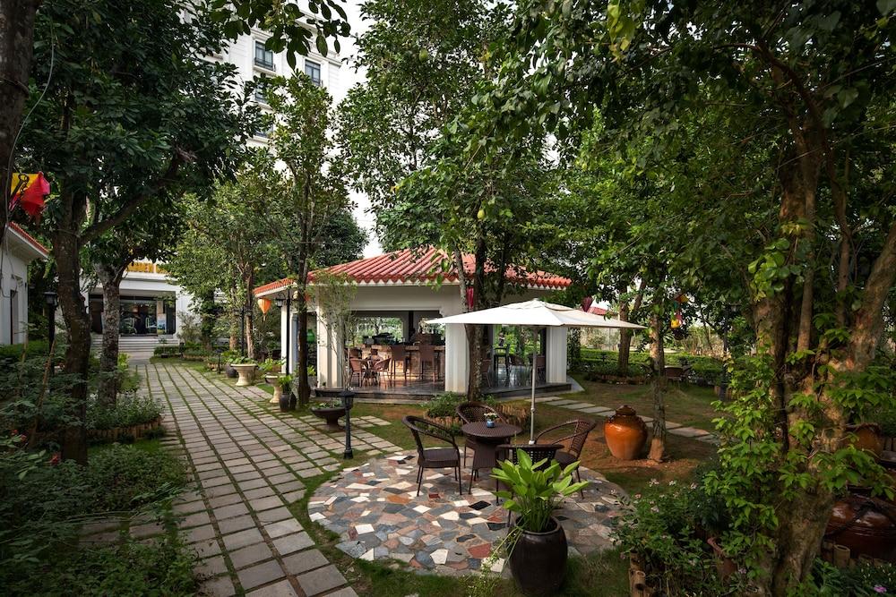 Hotel Hidden Charm & Ninh Binh