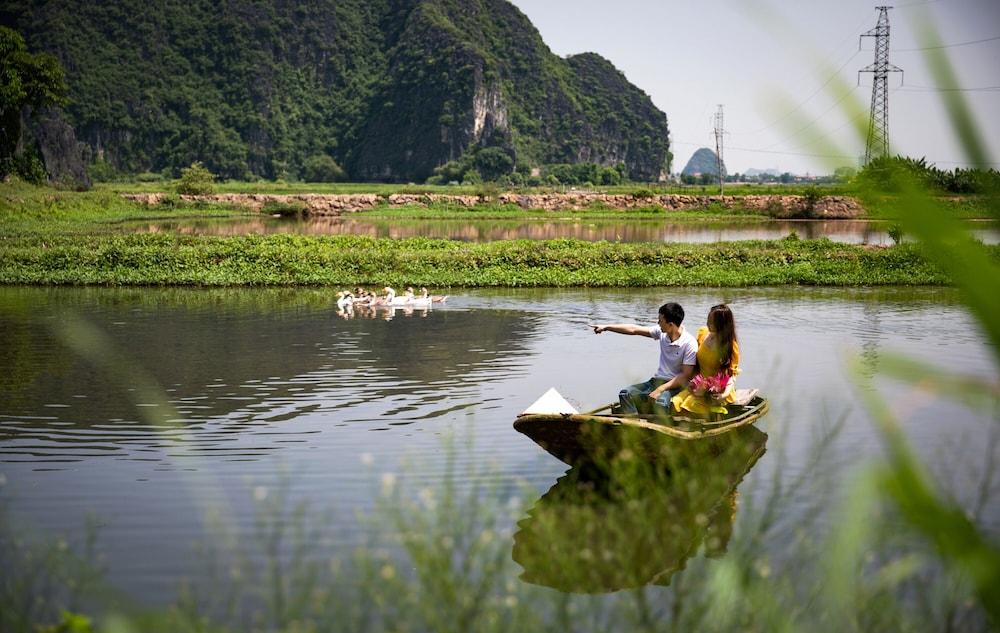 Hidden Charm & Ninh Binh