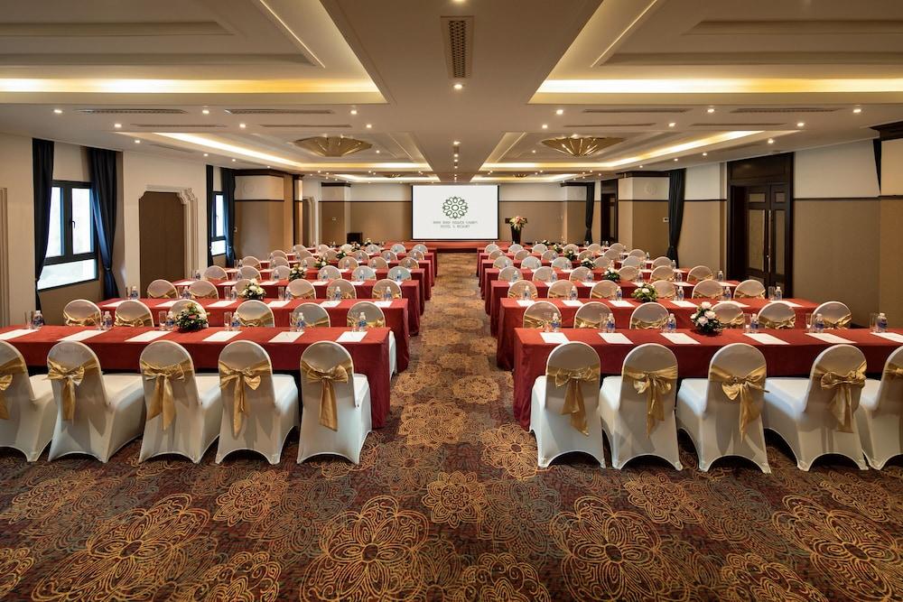 Hidden Charm & Hotel 4*