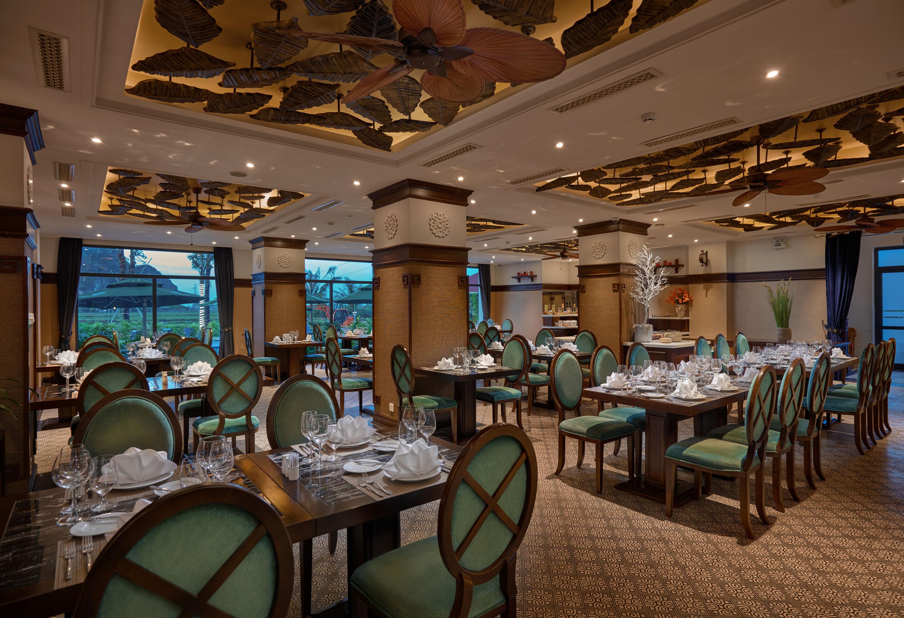 Hidden Charm & Hotel 4*