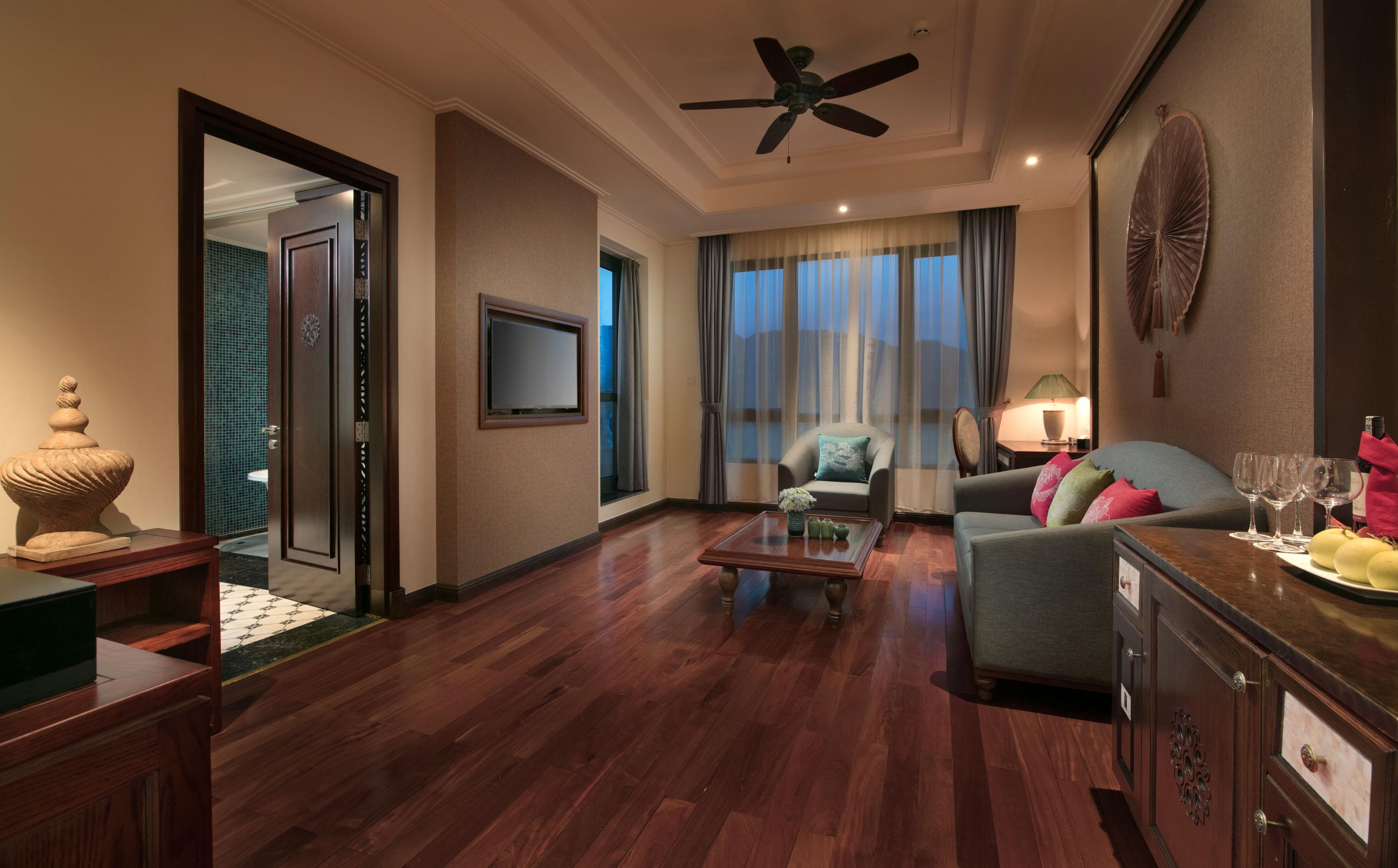 Hotel Hidden Charm & 4*