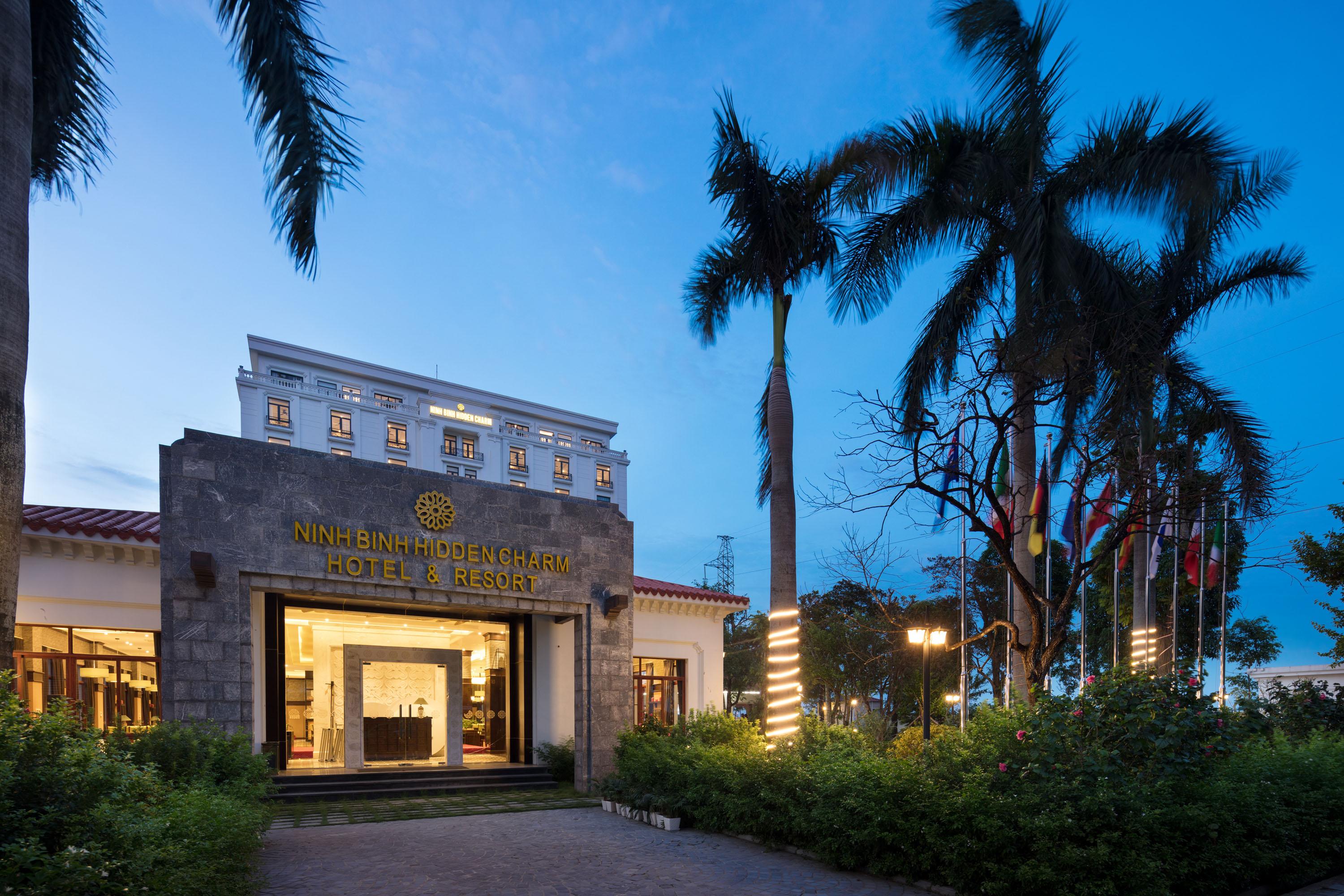 Hidden Charm & Hotel