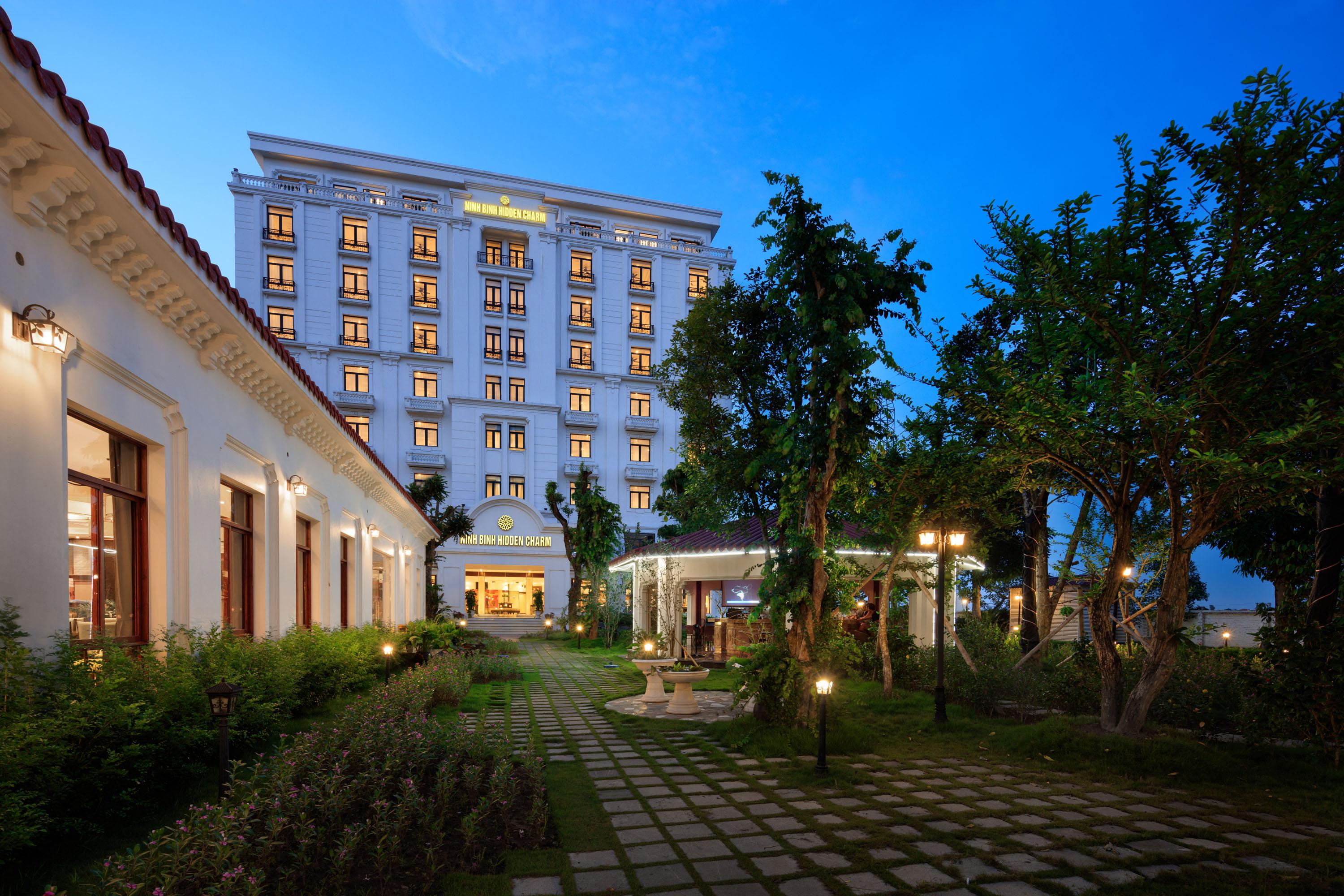 Hotel Hidden Charm & Ninh Binh