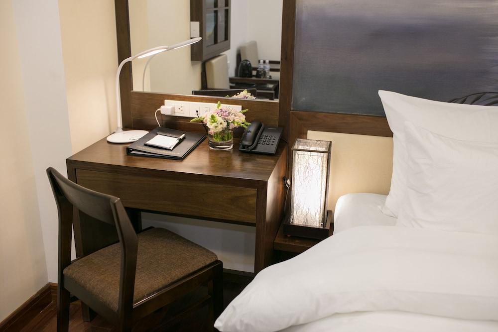 Brandi Fuji 3* Hanoi