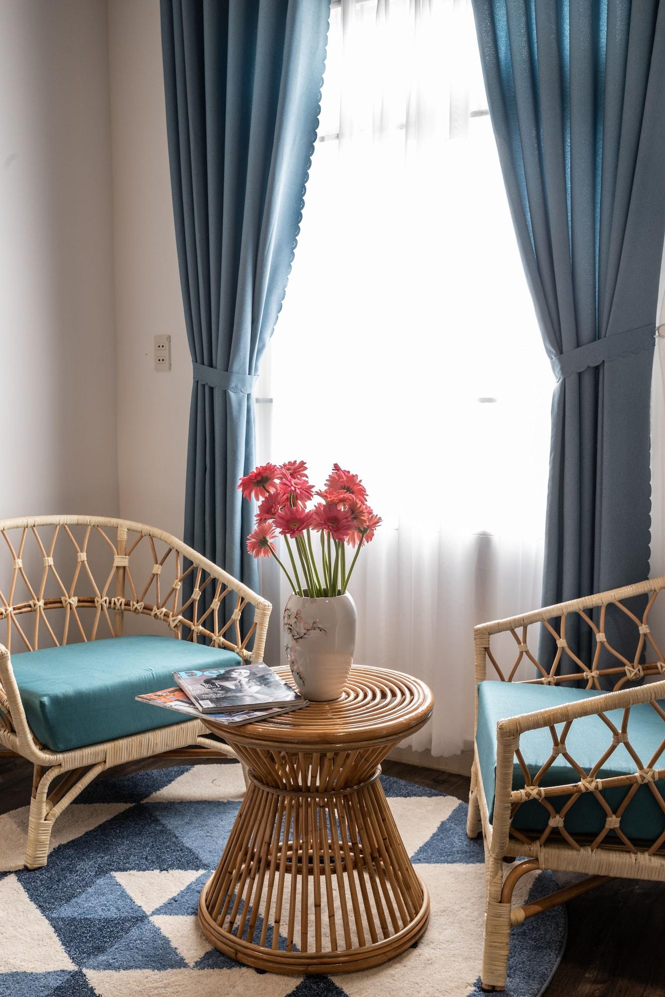 M Boutique Da Nang