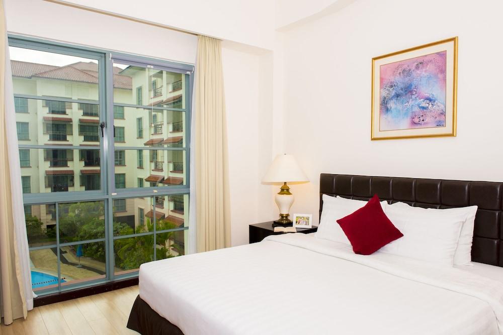 Diamond Westlake Apartment Hanoi