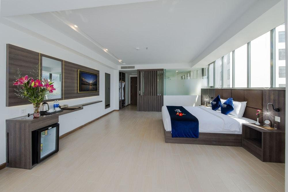 Atlantic Hotel 4*