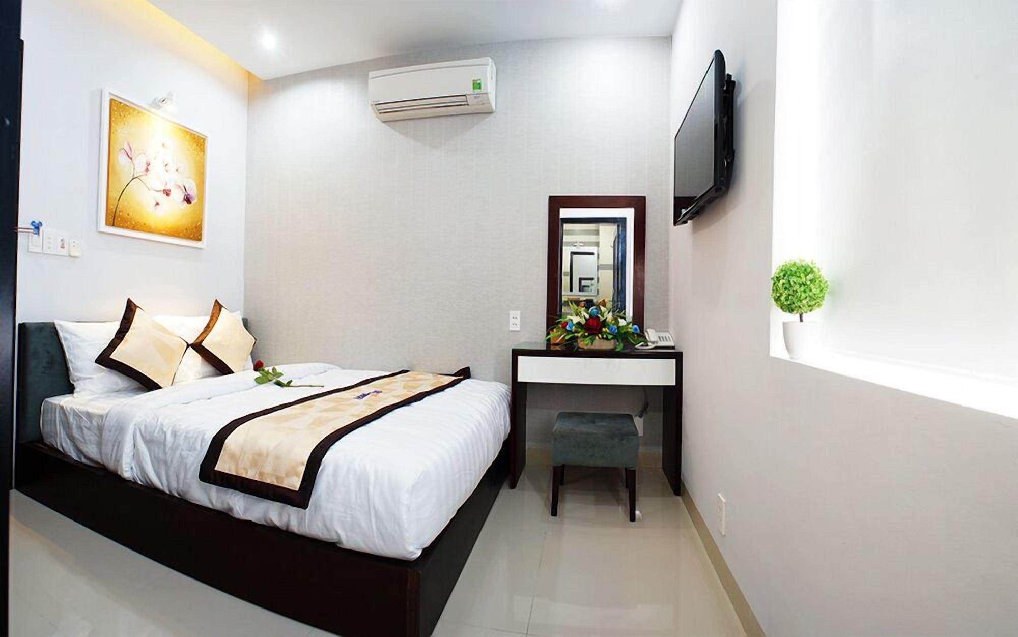 Hanoi Blue Hotel - The Water Front Da Nang