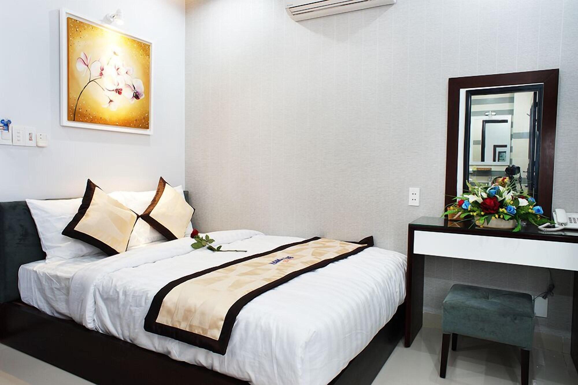 Hanoi Blue Hotel - The Water Front Da Nang
