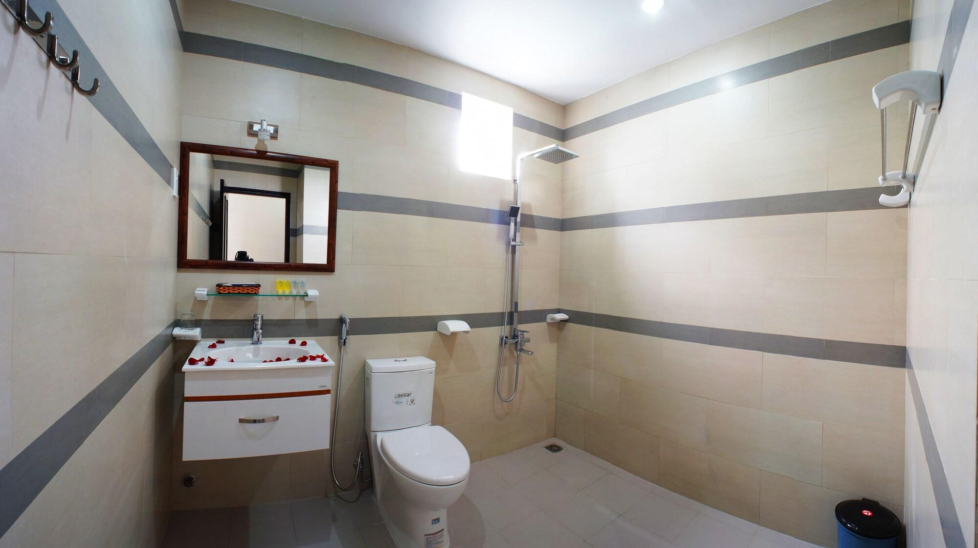 Hanoi Blue Hotel - The Water Front Da Nang