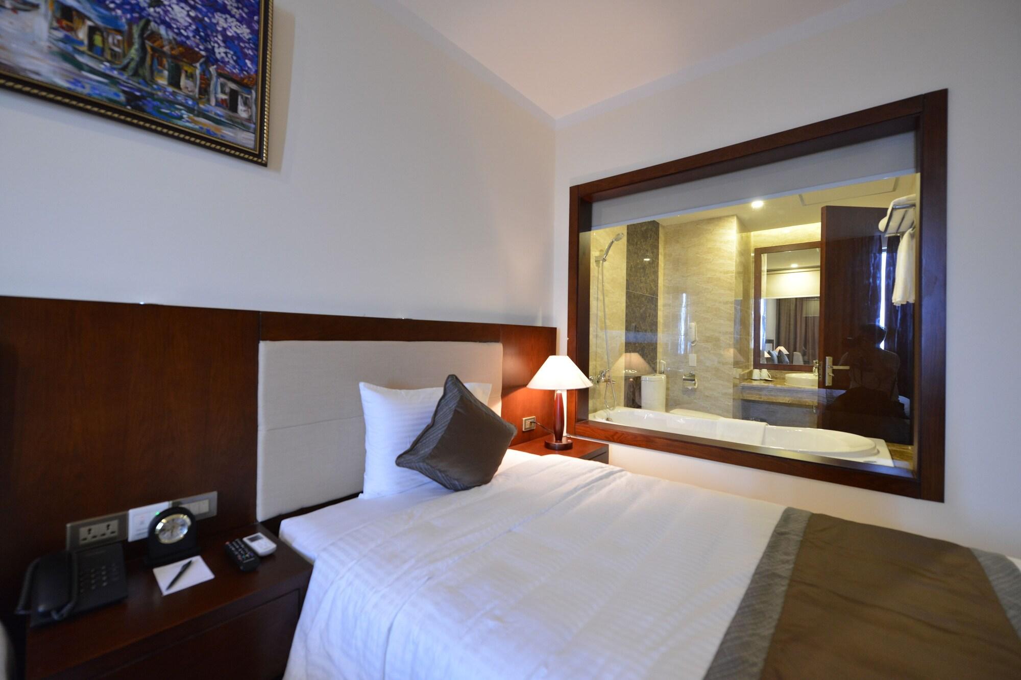 Hotel Muong Thanh Grand 4*