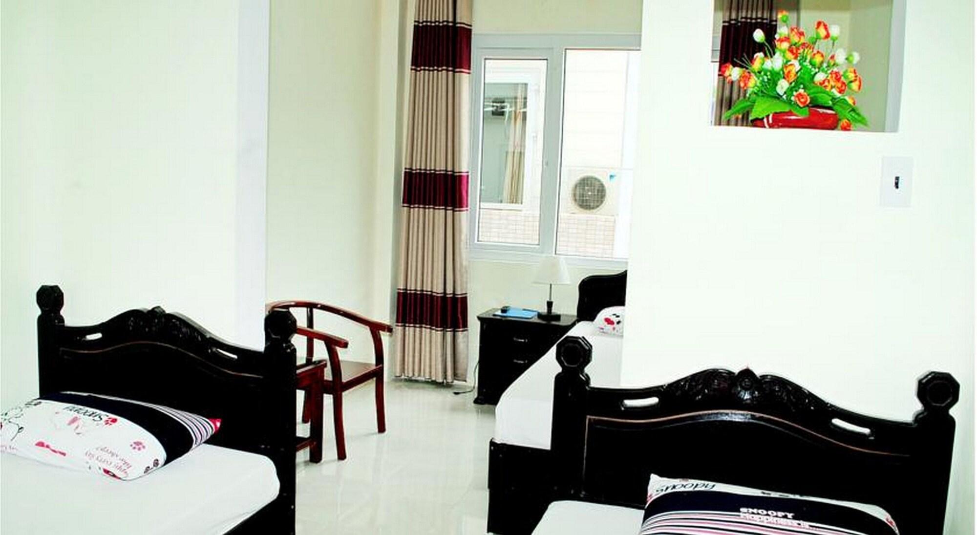 Ngoc Binh Hotel *