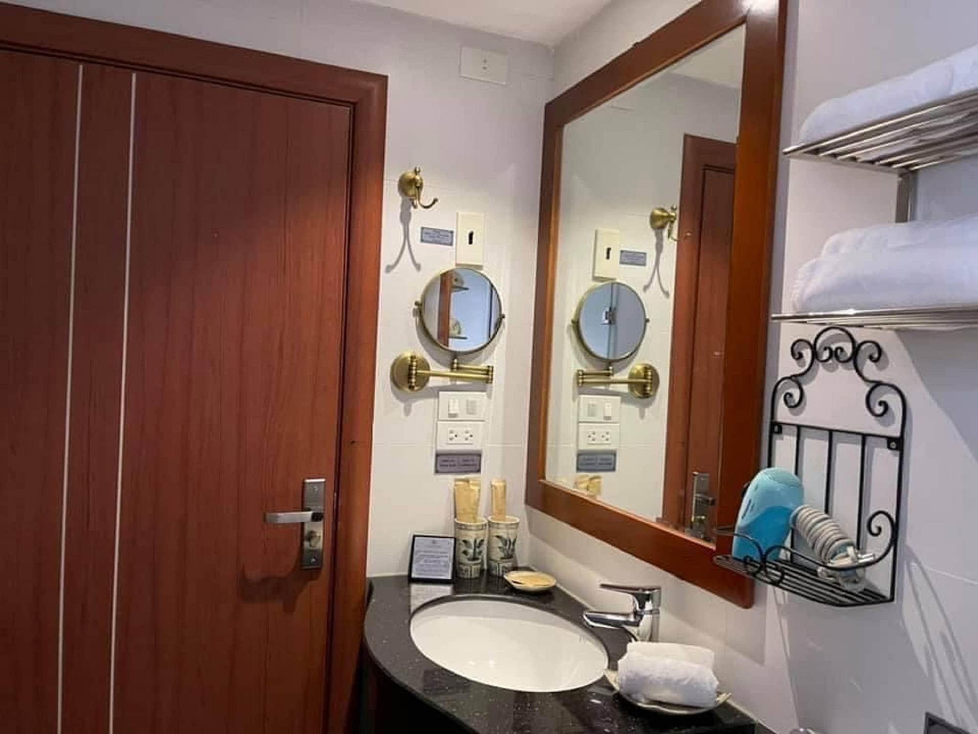 The Vancouver - Hotel Ninh Binh