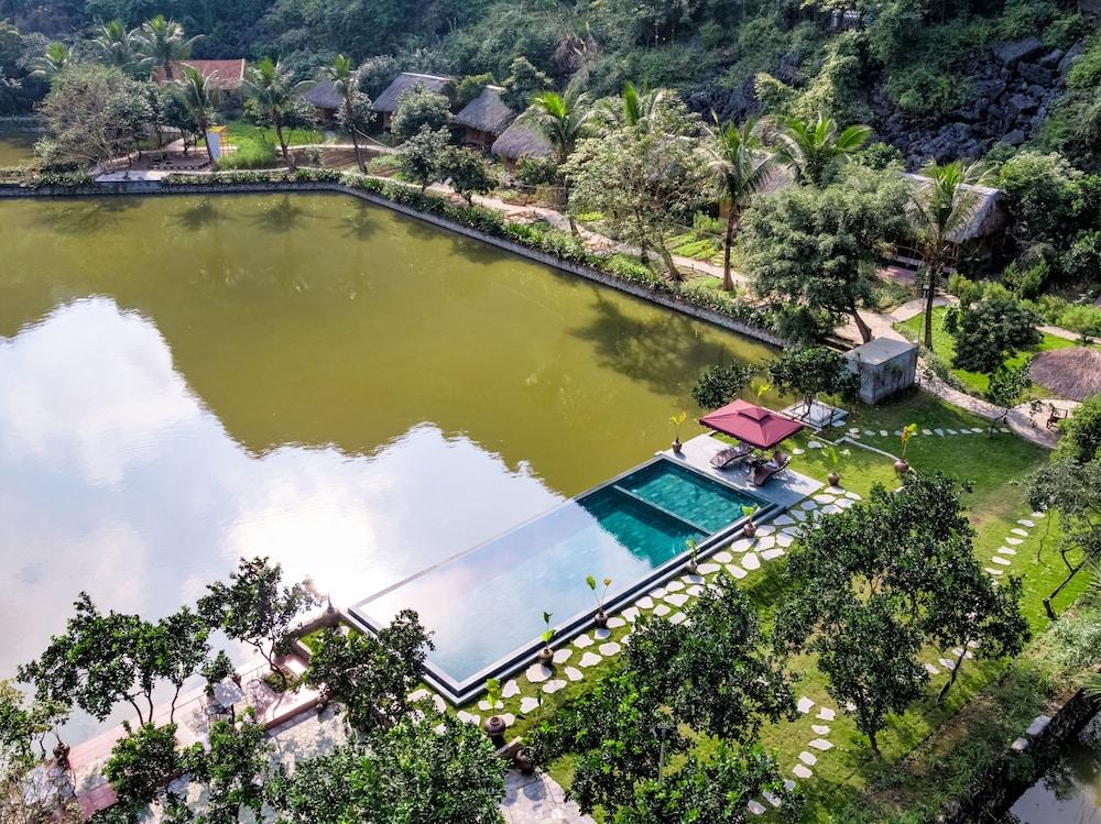 Hotel Buffalo Eco Garden 2*