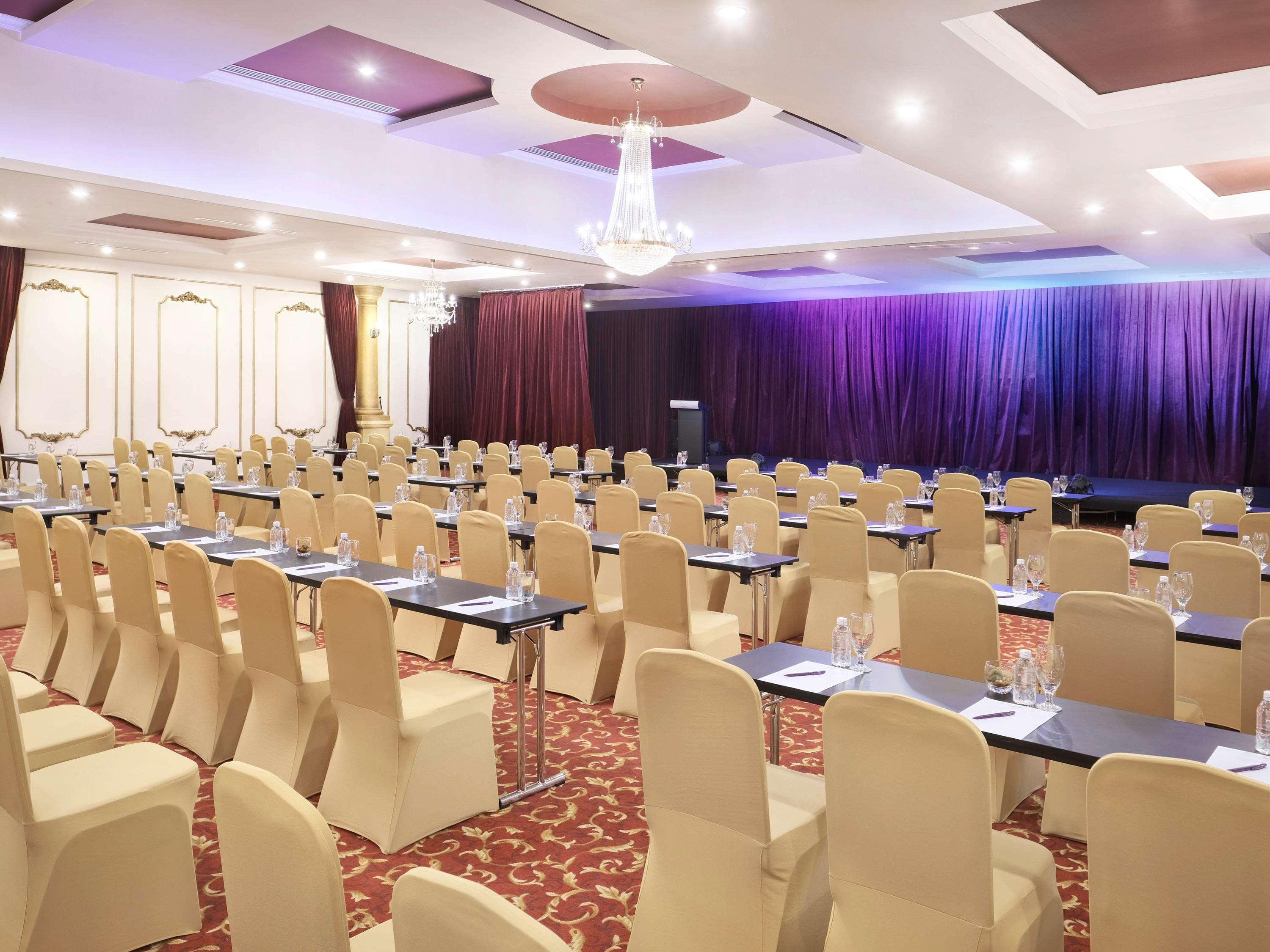 Mercure French Village Bana Hills Hotel 4*