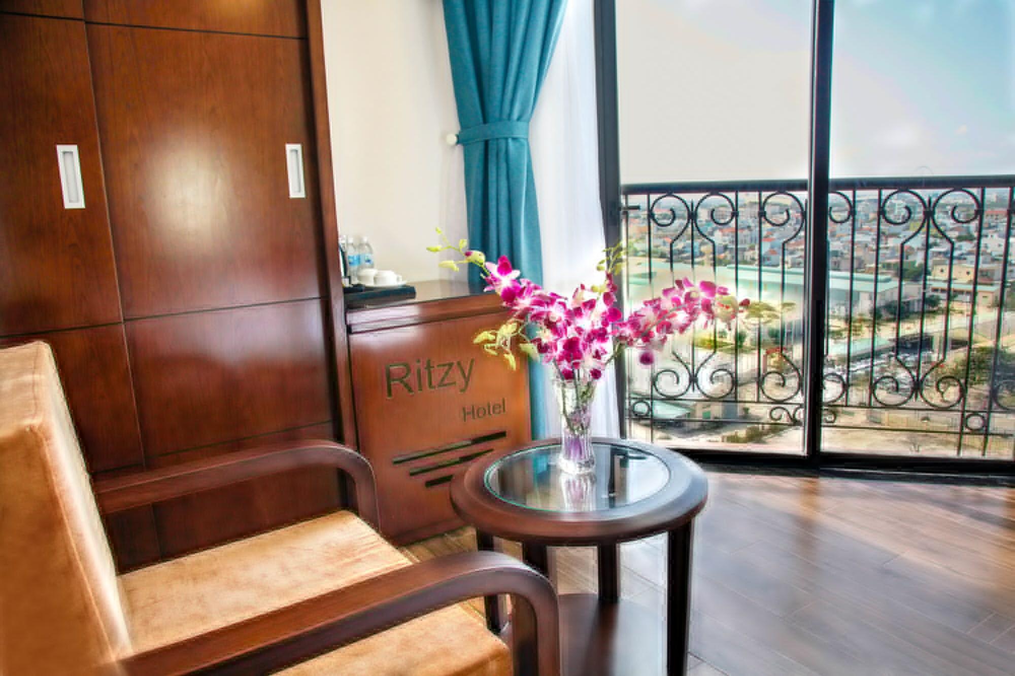 Ritzy Boutique 4*