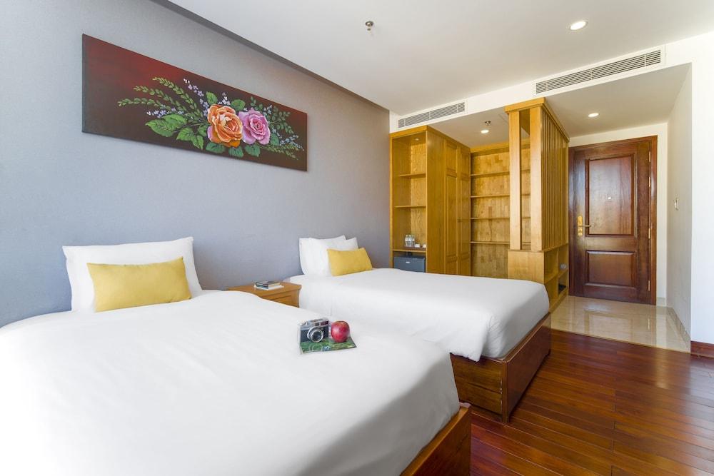 Hotel Sunny Ocean & 4*