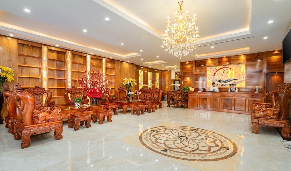 Sunny Ocean & Hotel Da Nang