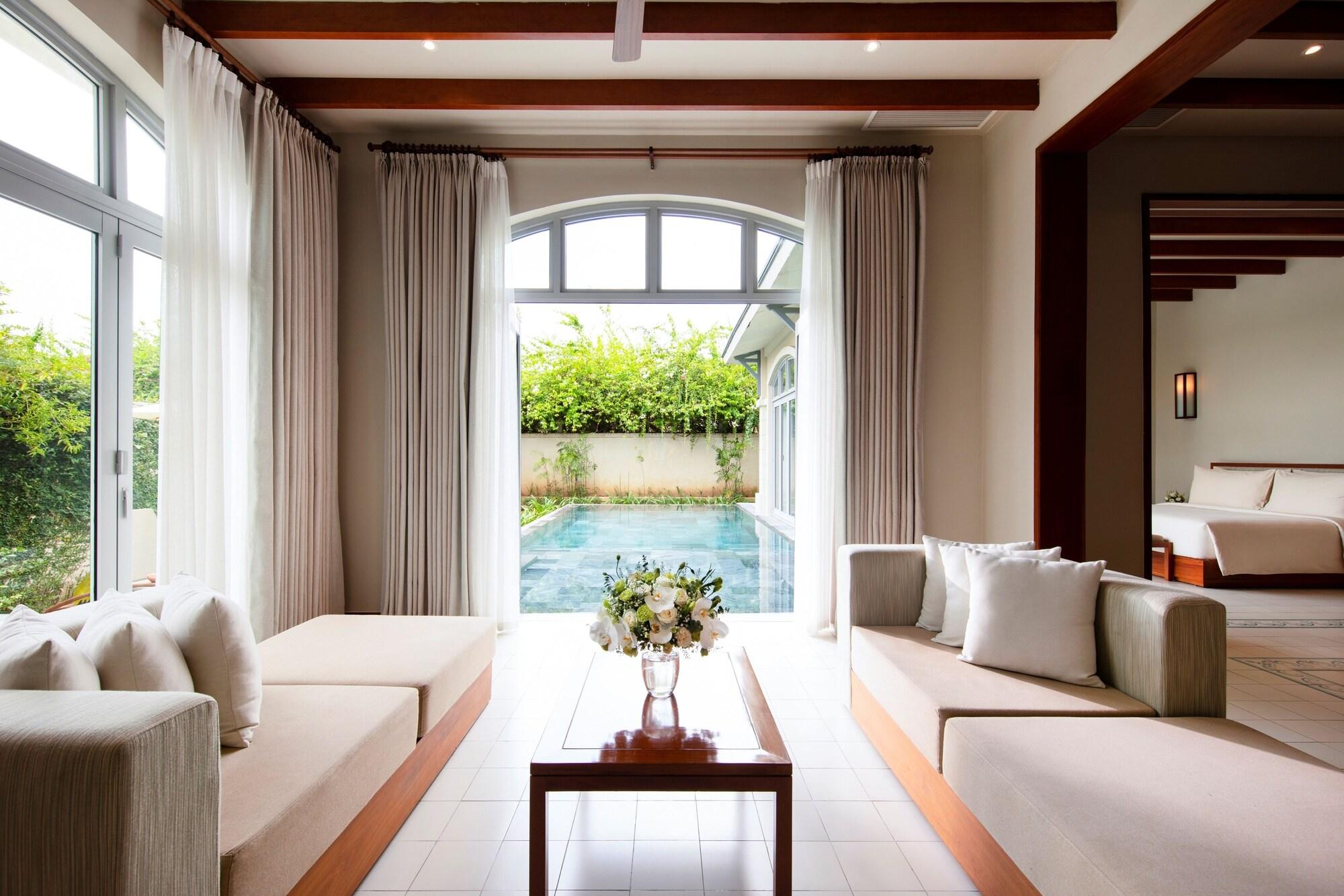 Flc Luxury Samson Resort