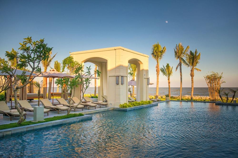 Resort Flc Luxury Samson 5*