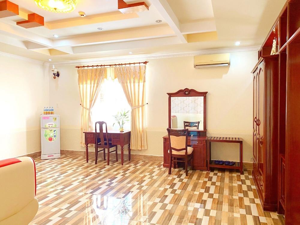 Linh Phuong 8 - 24 Hotel 3*