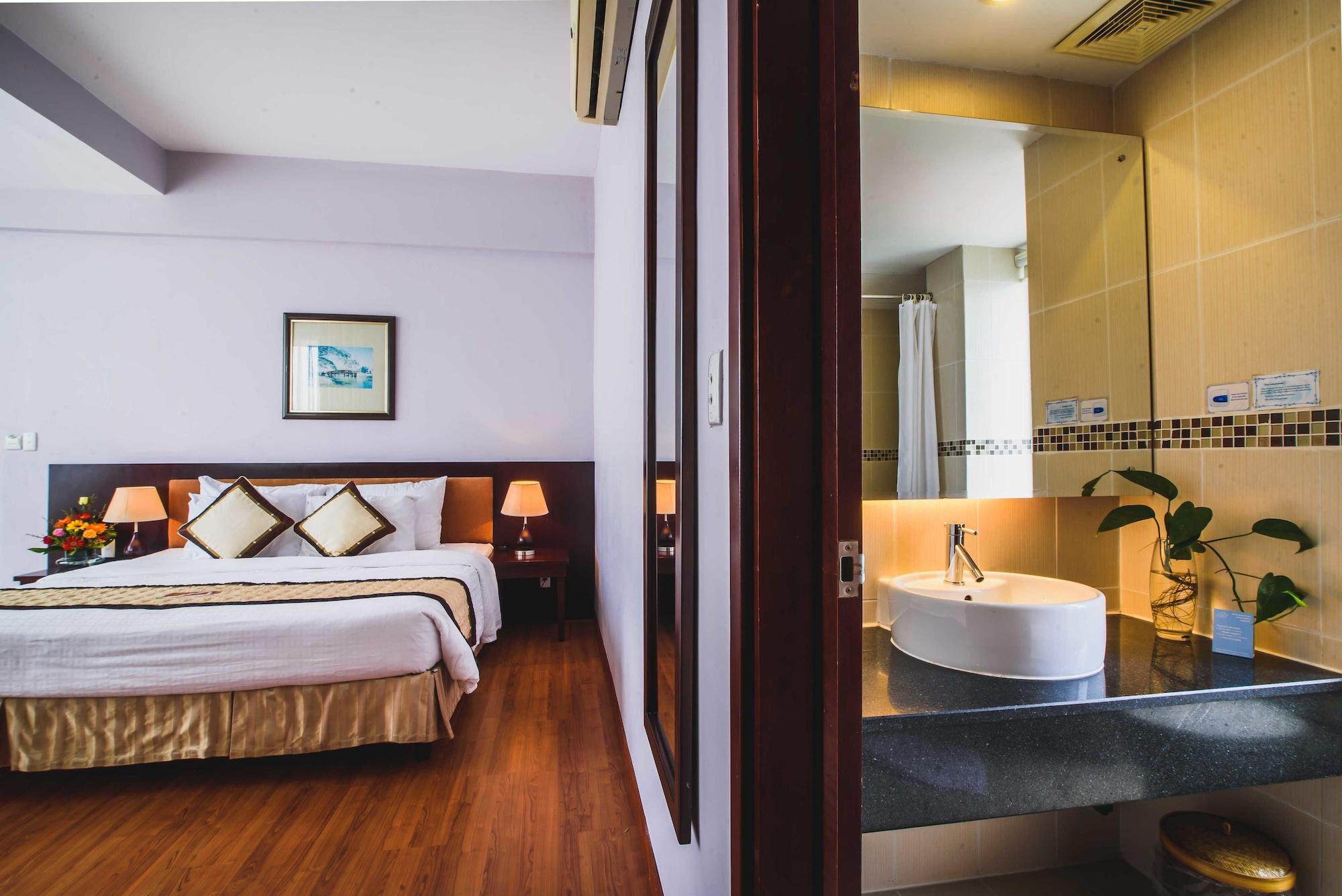 Hotel Mondial 4*