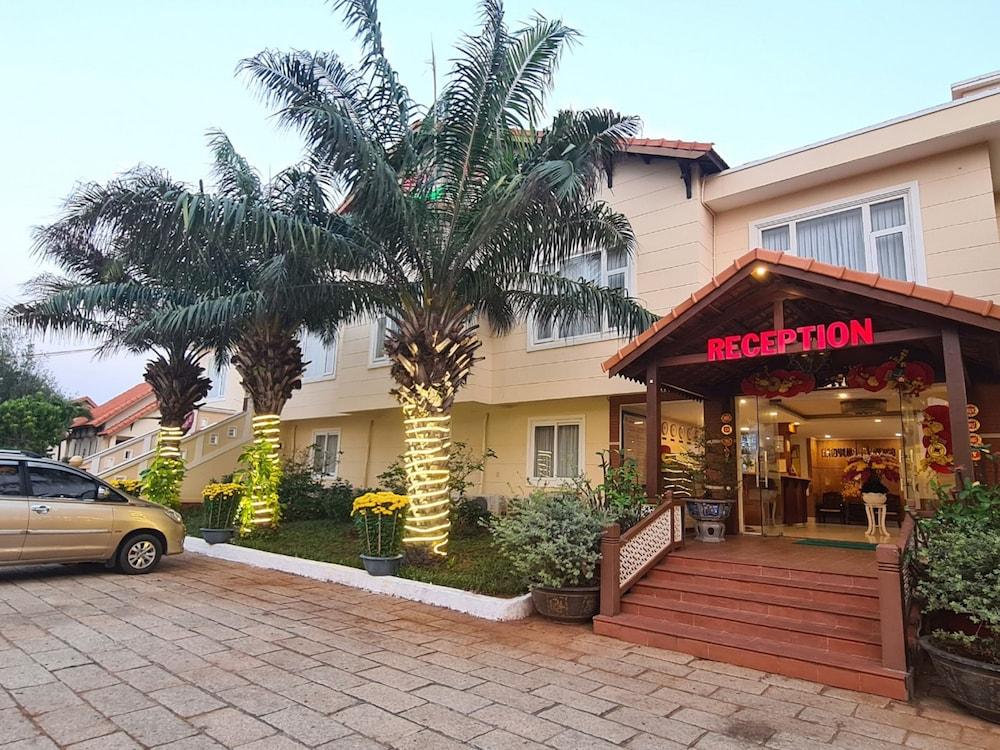 Duong Intourco Resort,