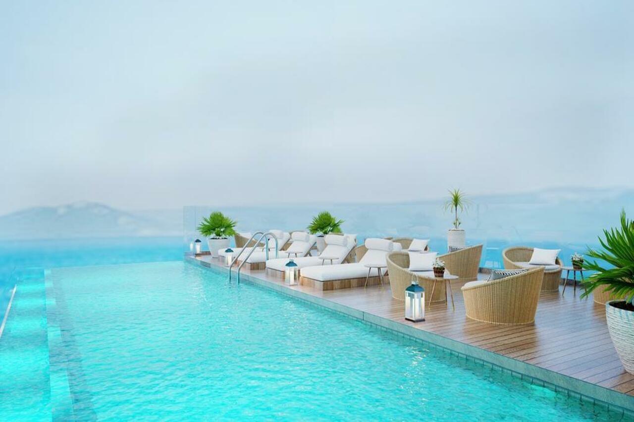 Grand Ocean Luxury Boutique - Infinity Rooftop Pool Hotel