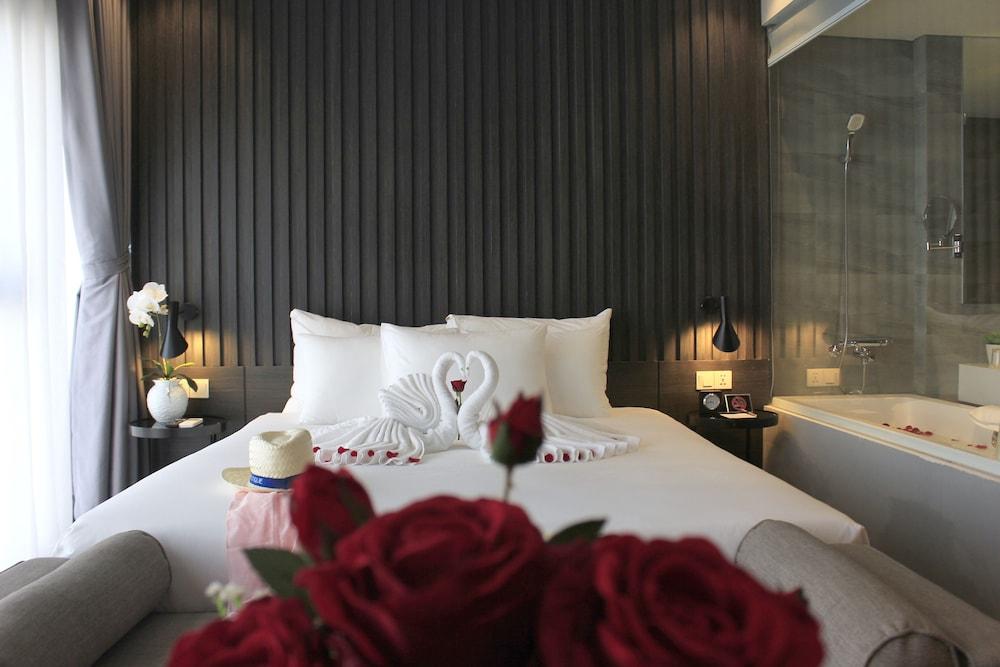 Grand Ocean Luxury Boutique - Infinity Rooftop Pool Hotel 4*